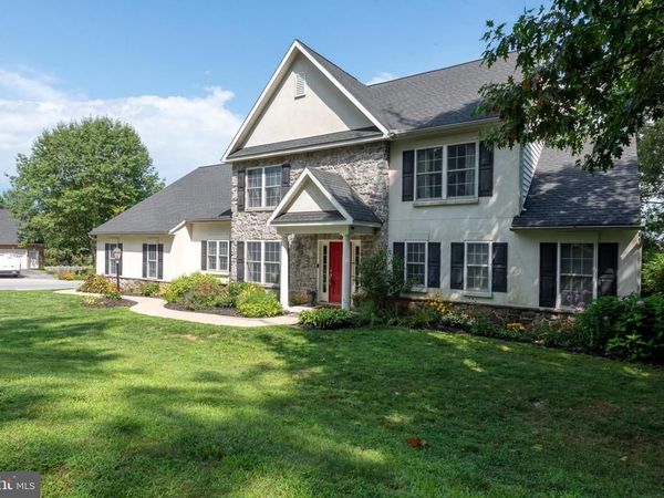 501 BALD EAGLE COURT, LANCASTER, PA 17601