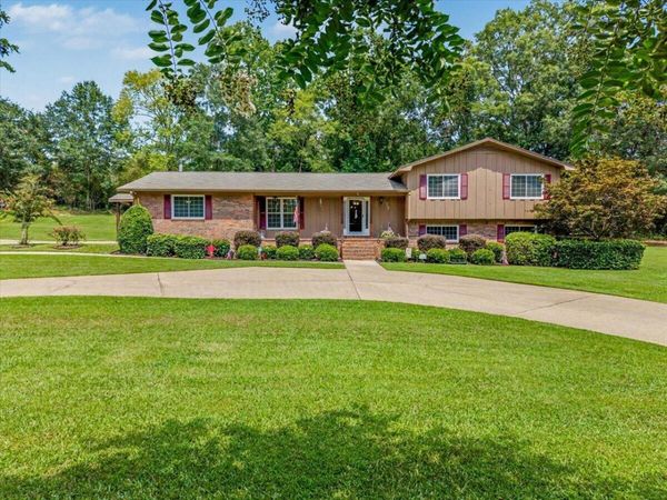 7 MEADOWVIEW Cir, Jasper, AL 35501