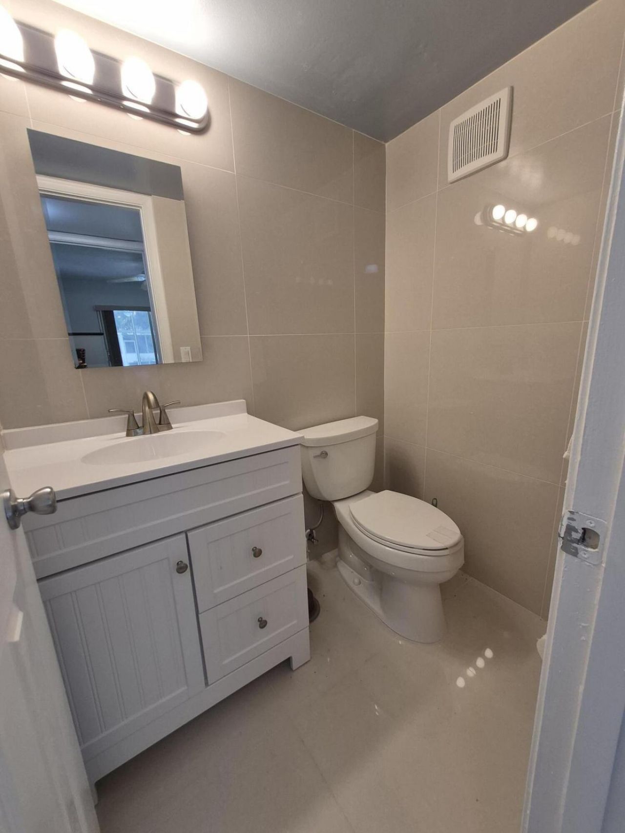 144 Dorchester G, West Palm Beach, FL 33417 Photo