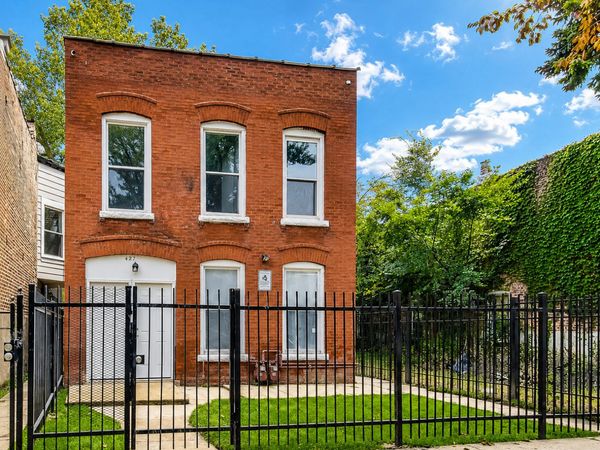 427 N Lawndale Avenue , Chicago, IL 60624