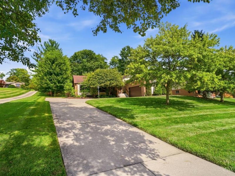 5160 Pebblevalley Drive, Colerain Township, OH 45252 Photo 2
