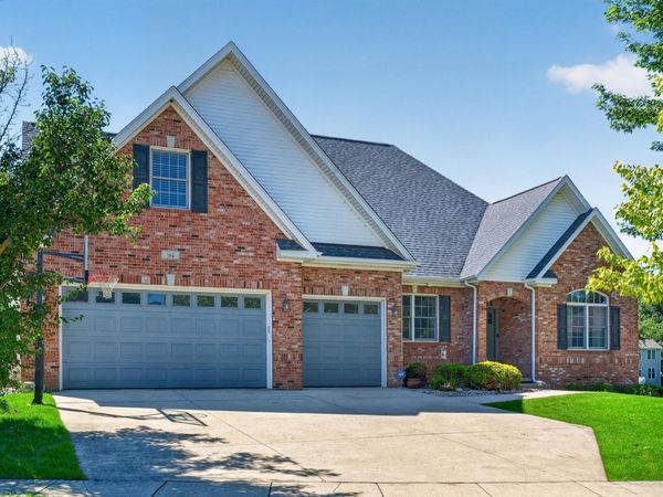 94 Scotscraig Drive , Valparaiso, IN 46385