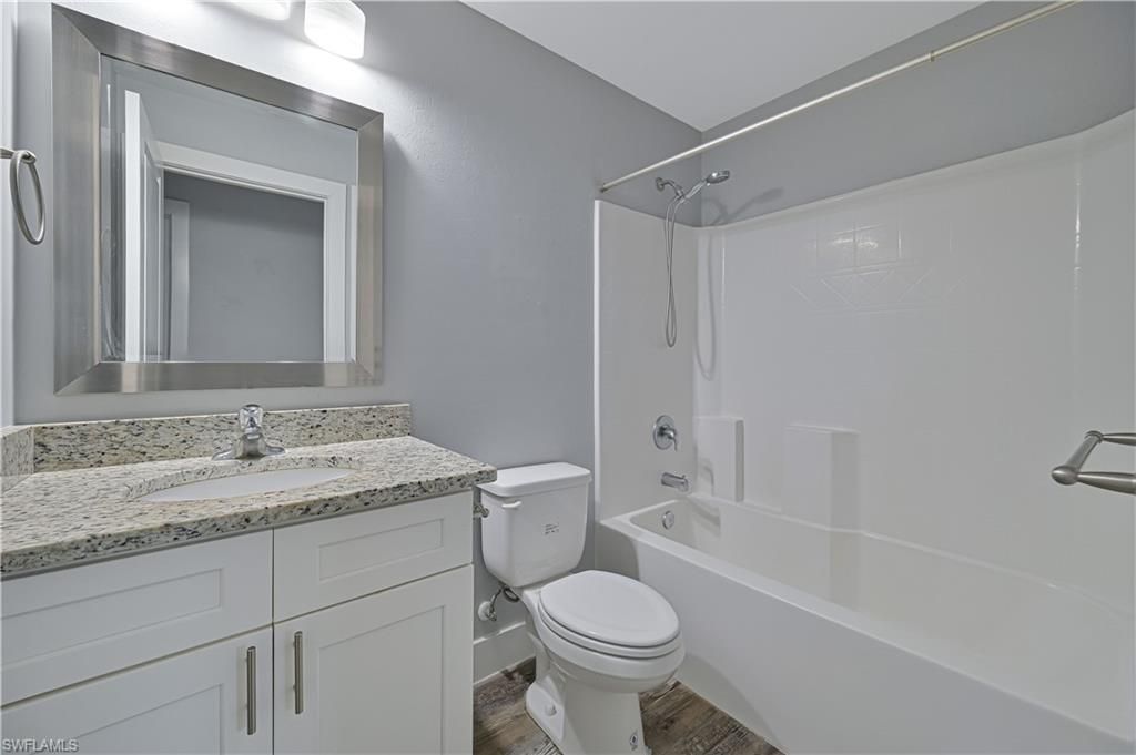 1125 NE 4th Ave , Cape Coral, FL 33909 Photo