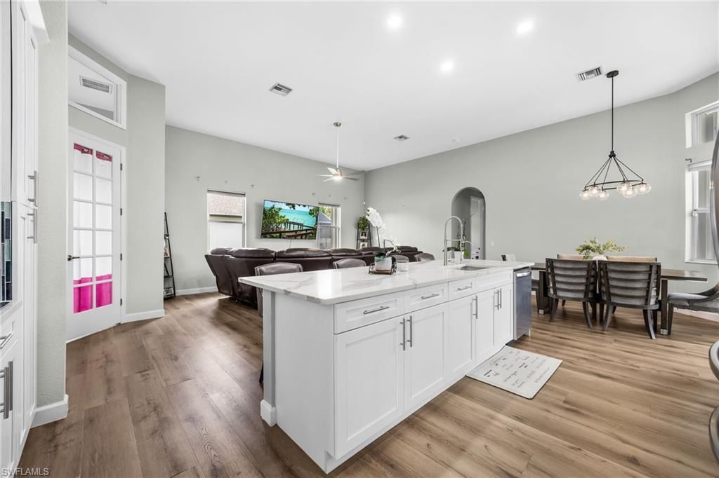 2526 Miracle Pkwy, Cape Coral, FL 33914 Photo