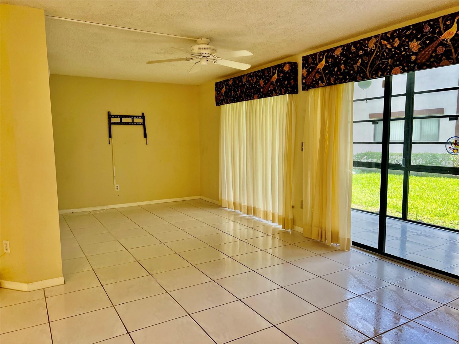 9718 S Belfort Circle, Unit 108, Tamarac, FL 33321 Photo