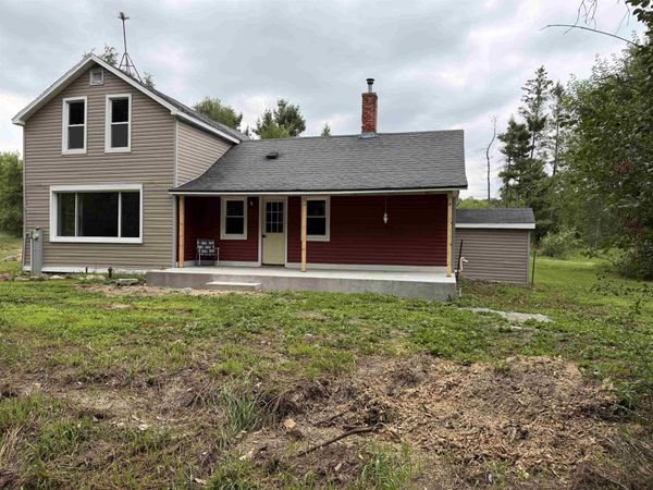 196 Edgewood Dr Road, Oxford, WI 53952