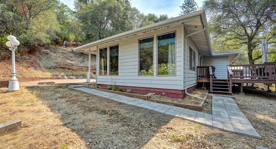 18251 W Clinton Rd, Jackson, CA 95642 Photo