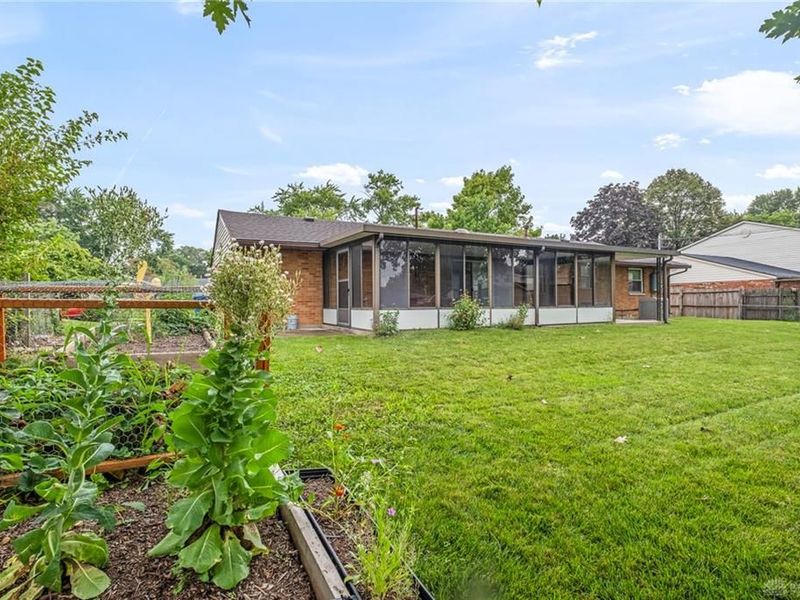 4570 Pennyston Avenue, Huber Heights, OH 45424 Photo 21