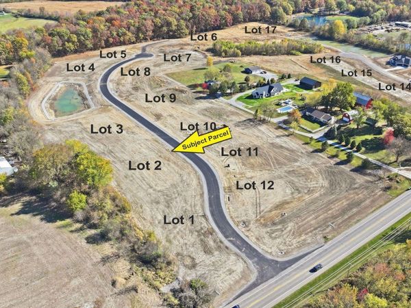 5653 Whisper Creek Court, Leo, IN 46765