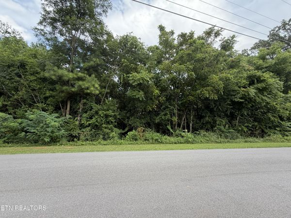 Lot 16 Sunrise Blvd, Kodak, TN 37764