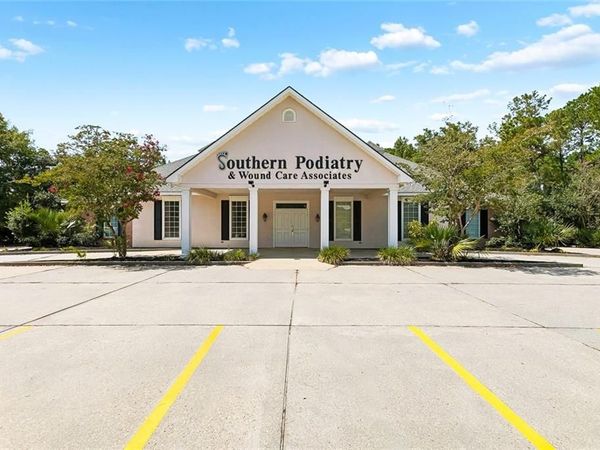 2240 E GAUSE Boulevard , Slidell, LA 70461