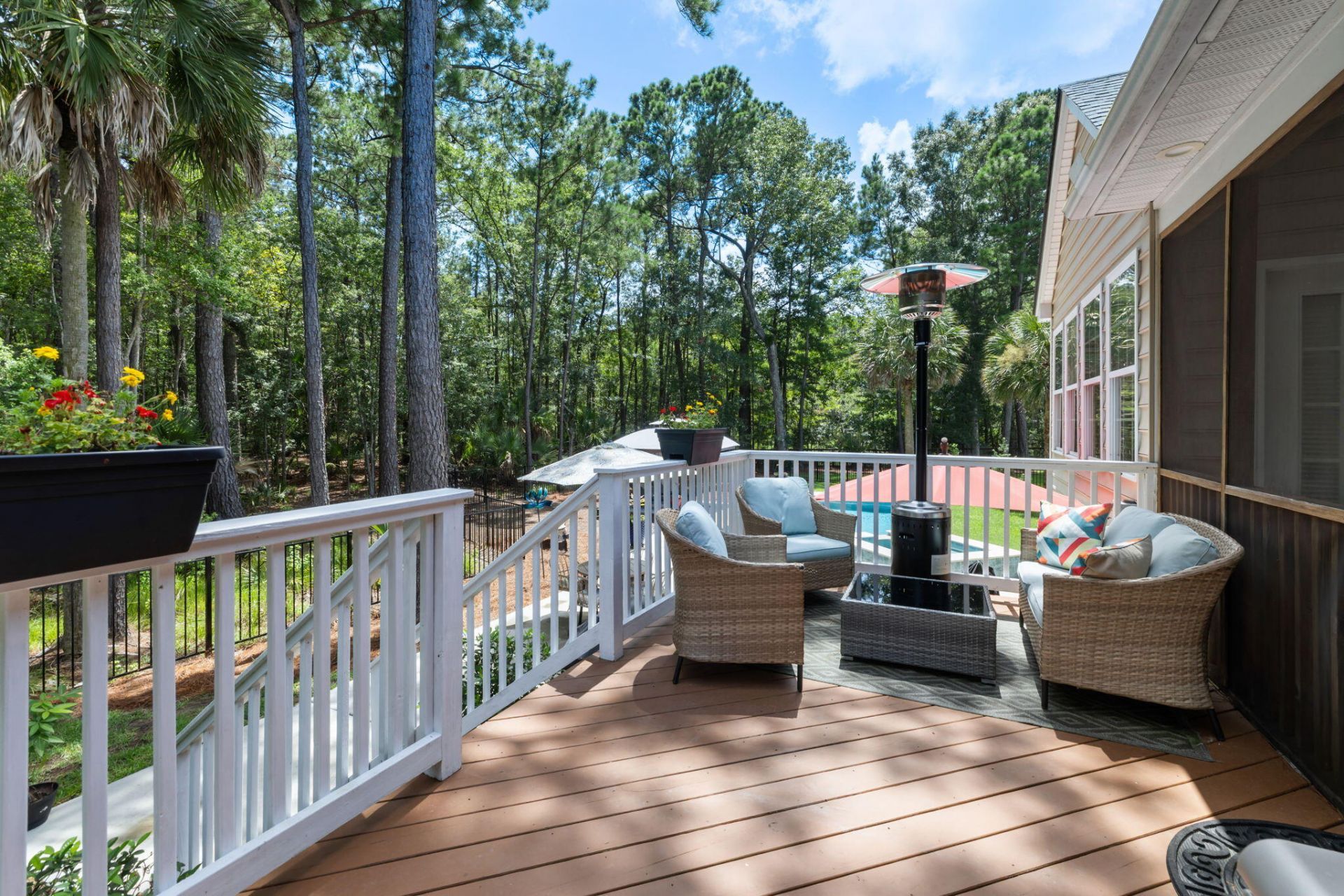 1425 Oakhurst Photo 26