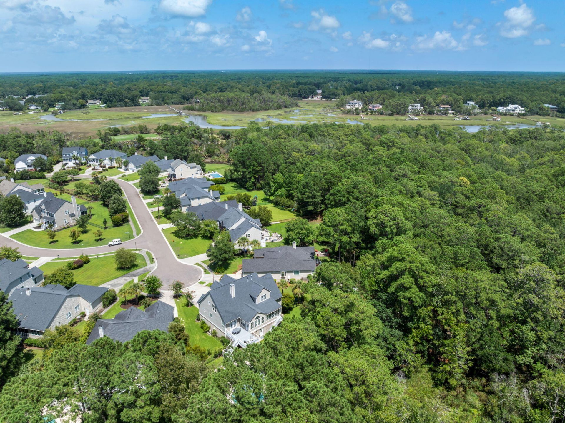 1425 Oakhurst Photo 38