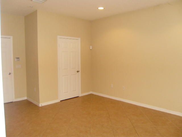 335 E Thatch Palm Circle, Unit 105, Jupiter, FL 33458 Photo