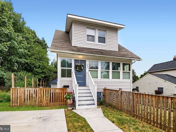 299 LAVERN AVENUE, HALETHORPE, MD 21227
