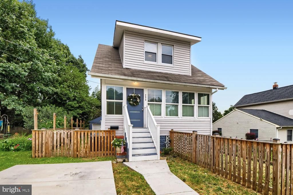 299 LAVERN AVENUE, HALETHORPE, MD 21227