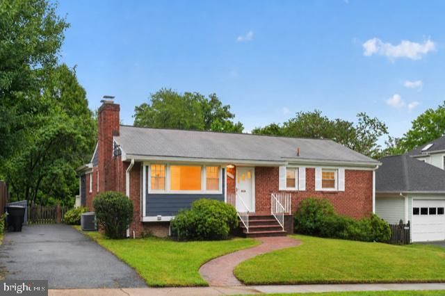 2609 N Nottingham Street, Arlington, VA 22207 Main Photo