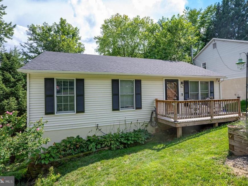 28 E E Street, Brunswick, MD 21716 Main Photo