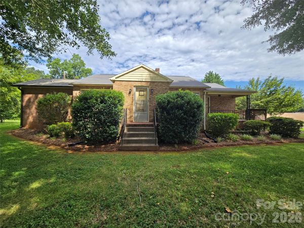 305 Oakland Avenue Avenue , Morganton, NC 28655
