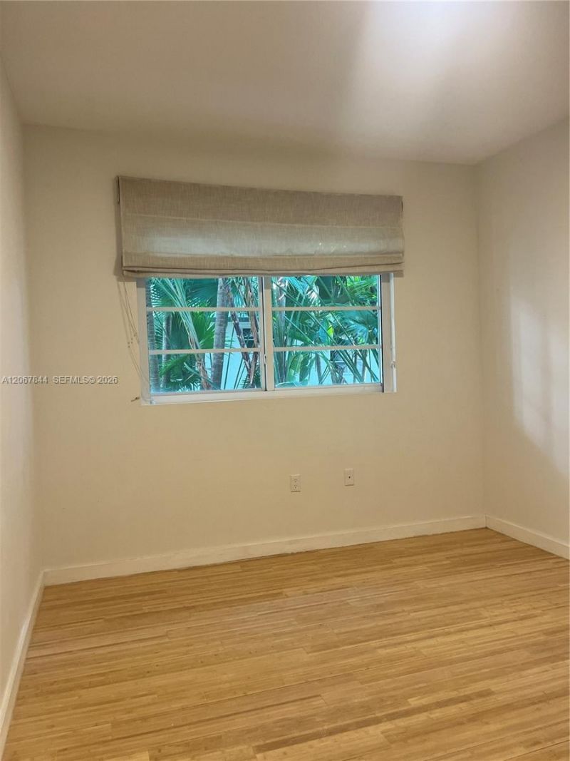 3917 N Meridian Ave, Unit 102, Miami Beach, FL 33140 Photo