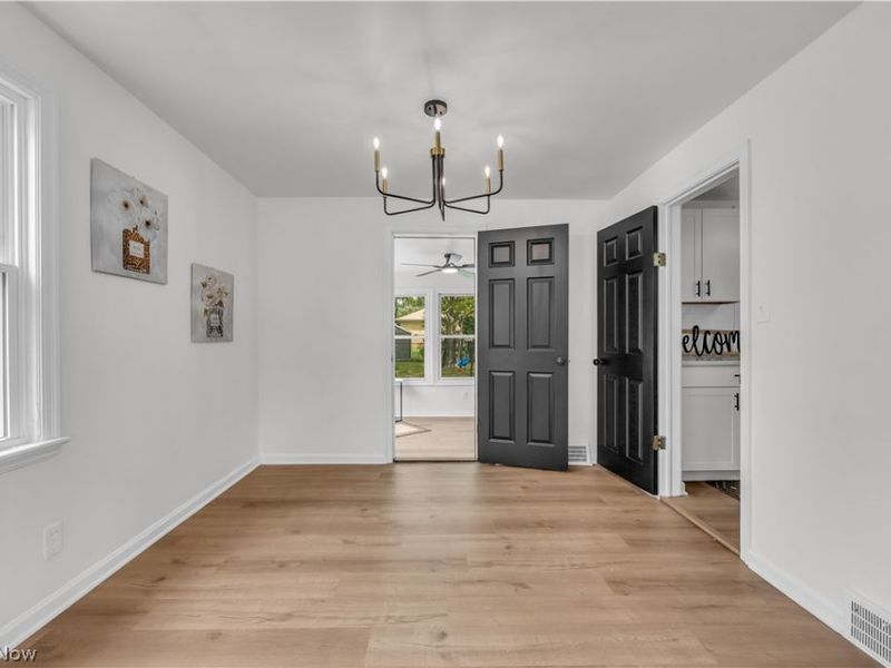 19505 Preston Road , Warrensville Heights, OH 44128 Photo 6