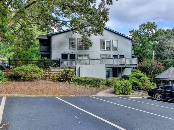 1305 Weatherstone Way NE, Atlanta, GA 30324