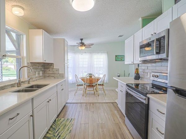 471 ANN MARIE Circle, Port St. Lucie, FL 34952