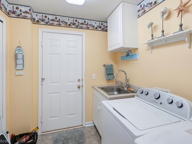 131 Heartland Circle, Hinckley, OH 44233 Photo 12