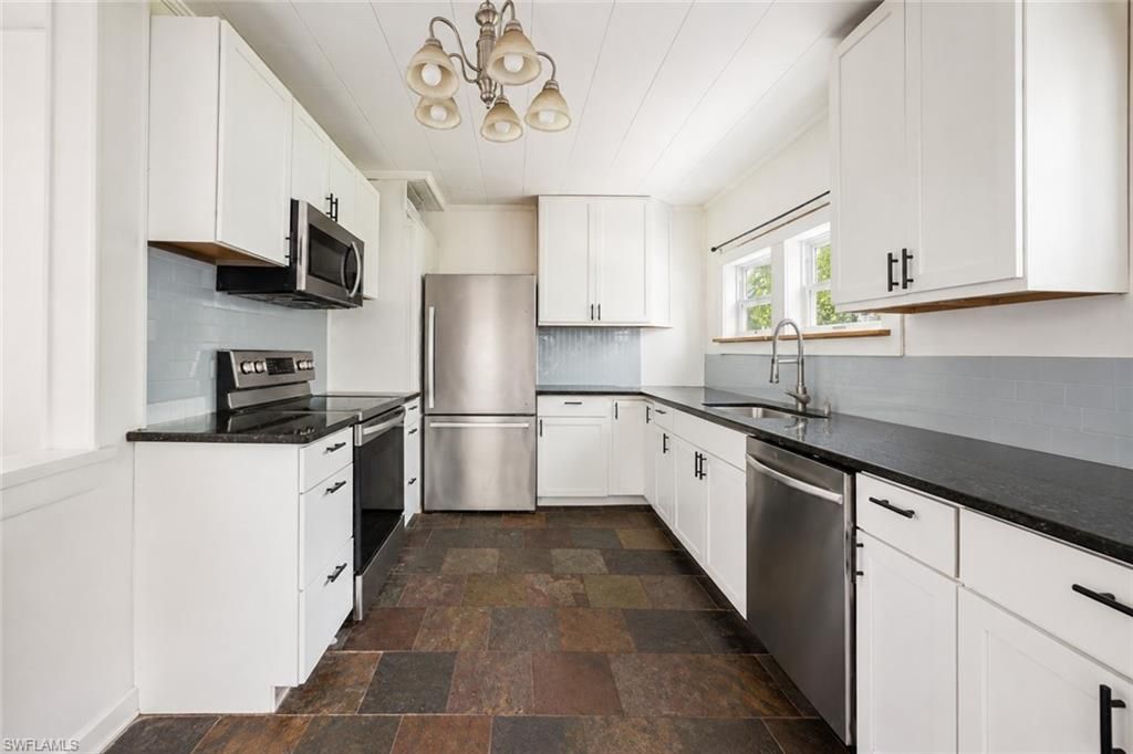 89 Calhoun St , Labelle, FL 33935 Photo