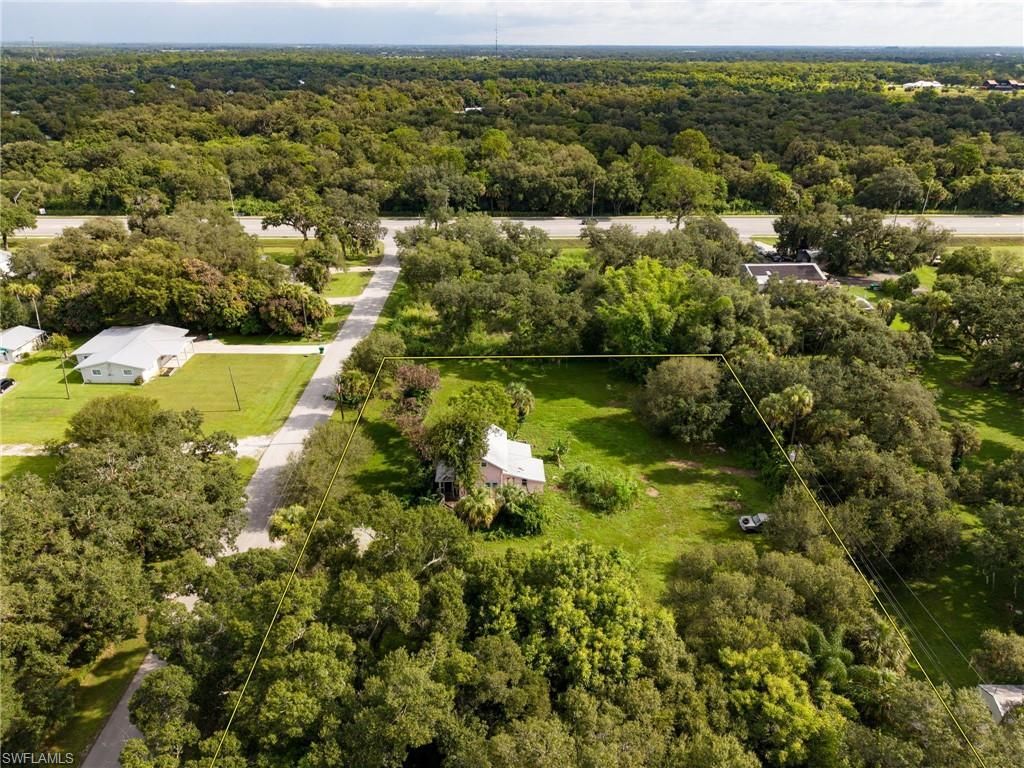 89 Calhoun St , Labelle, FL 33935 Photo