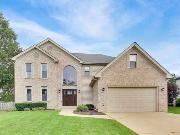 1228 N JACK PINE Court , Palatine, IL 60067