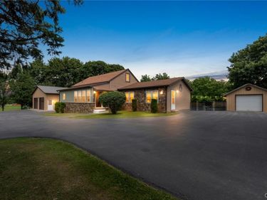 7030 N North St RD Road, Auburn, NY 13021