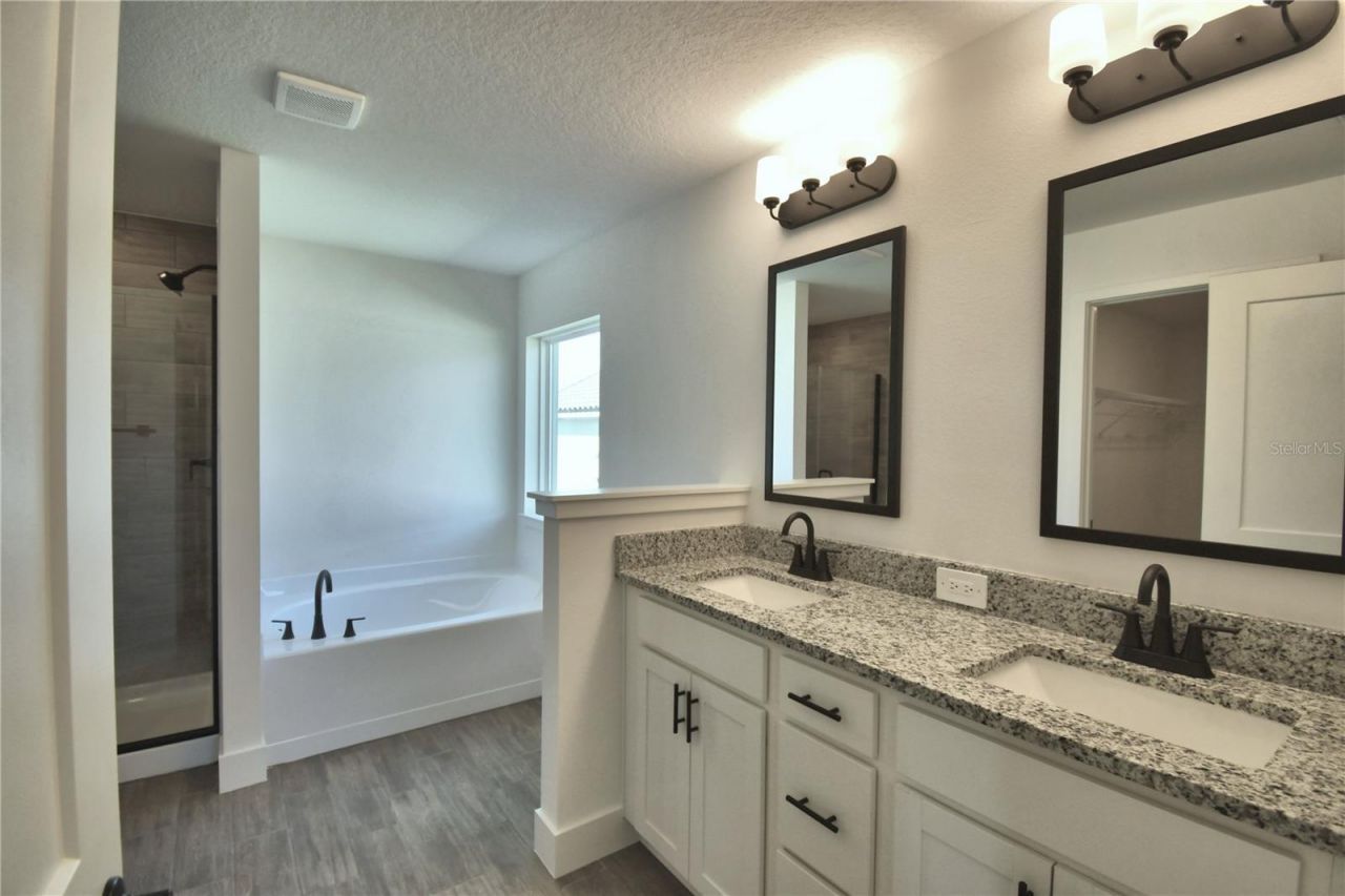 4964 Tennessee Lake Drive, Auburndale, FL 33823 Photo