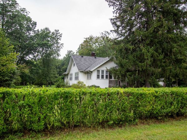 12770 S Wolcott, Sawyer, MI 49125