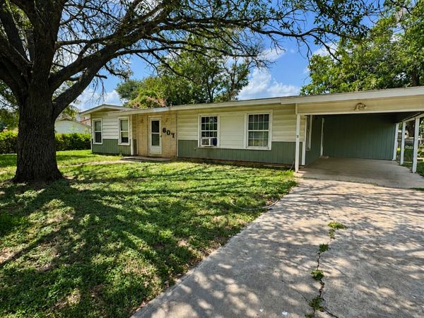 607 CONWAY DR, San Marcos, TX 78666