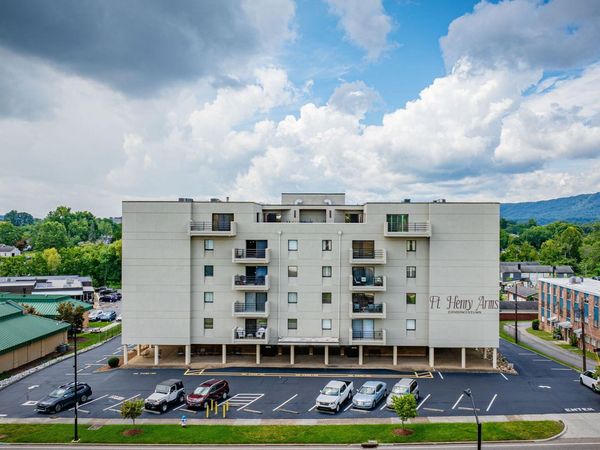 1985 Fort Henry Drive, Unit Apt 4a, Kingsport, TN 37664