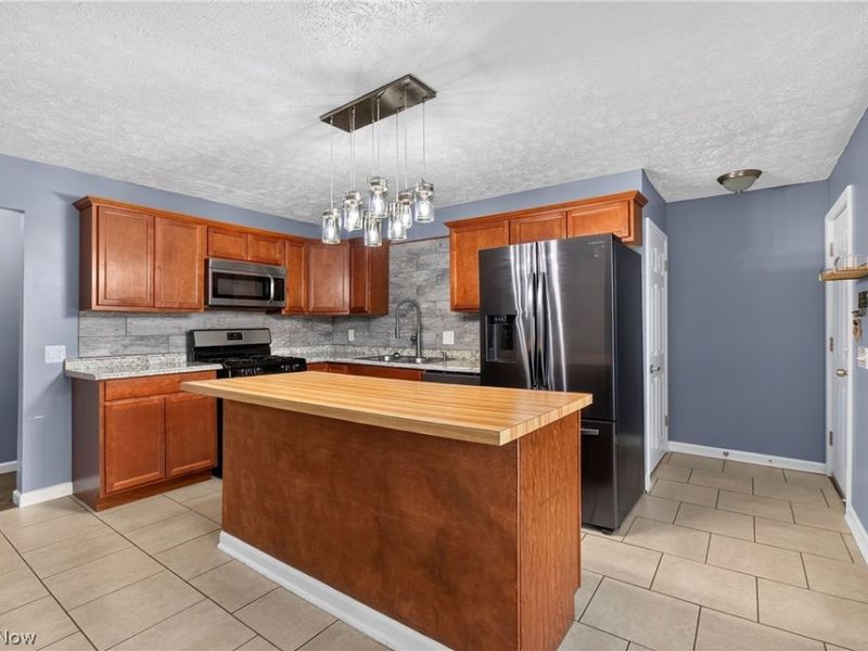 3321 Meadowwood Street NW, Massillon, OH 44646 Photo 13