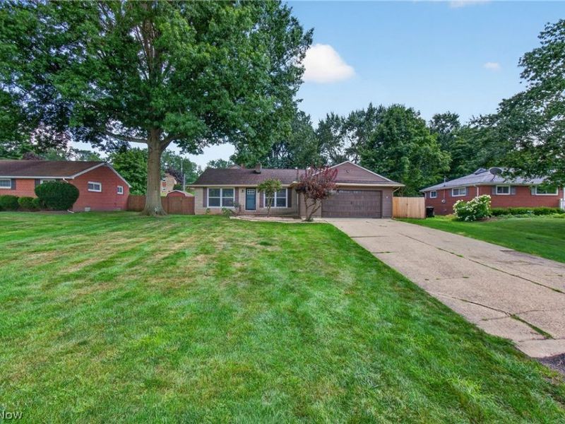 3321 Meadowwood Street NW, Massillon, OH 44646 Photo 4