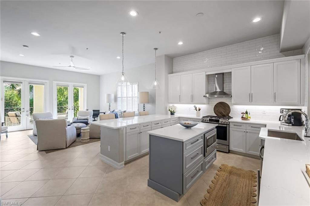 2851 Tiburon Blvd E, Unit 9-103, Naples, FL 34109 Photo