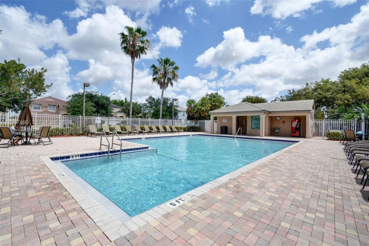 6543 Marbletree Ln, Lake Worth, FL 33467 Photo