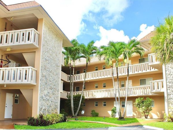 7440 Miami Lakes Dr, Unit F212, Miami Lakes, FL 33014