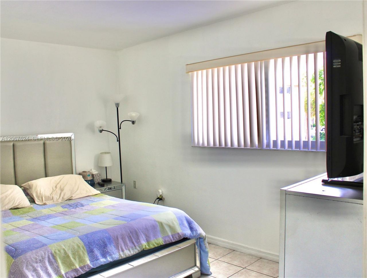 7440 Miami Lakes Dr, Unit F212, Miami Lakes, FL 33014 Photo