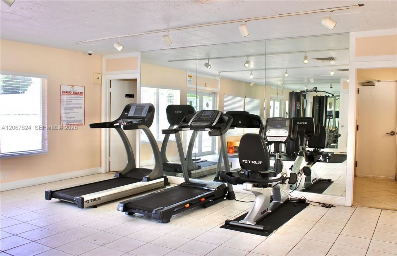 7440 Miami Lakes Dr, Unit F212, Miami Lakes, FL 33014 Photo