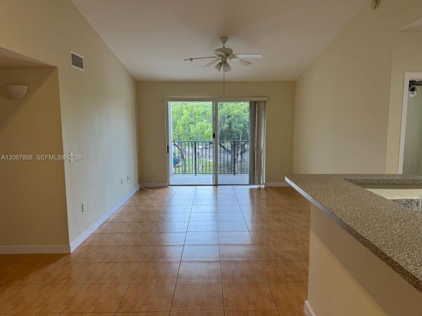 2160 E Preserve Way , Unit 305, Miramar, FL 33025