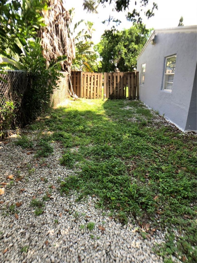 2111 Monroe Ter, Unit N/A, Hollywood, FL 33020 Photo