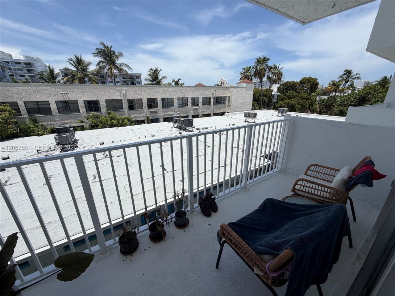910 Michigan Ave, Unit 405, Miami Beach, FL 33139 Photo