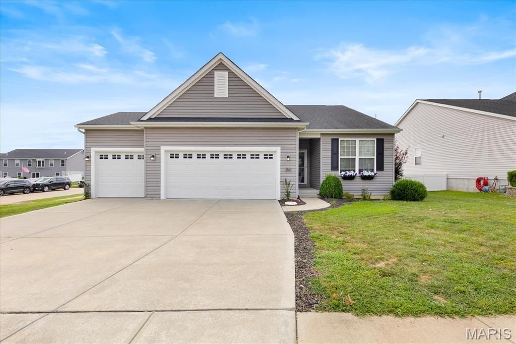 350 Huntleigh Parkway, Wentzville, MO 63385 Main Photo