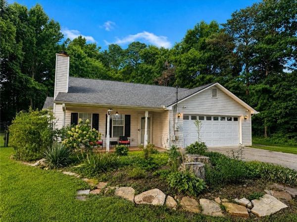 6024 Hulsey Road , Clermont, GA 30527