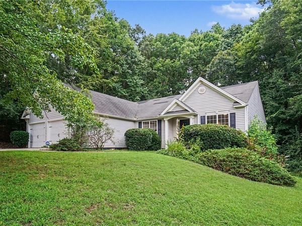 245 London Lane , Hiram, GA 30141