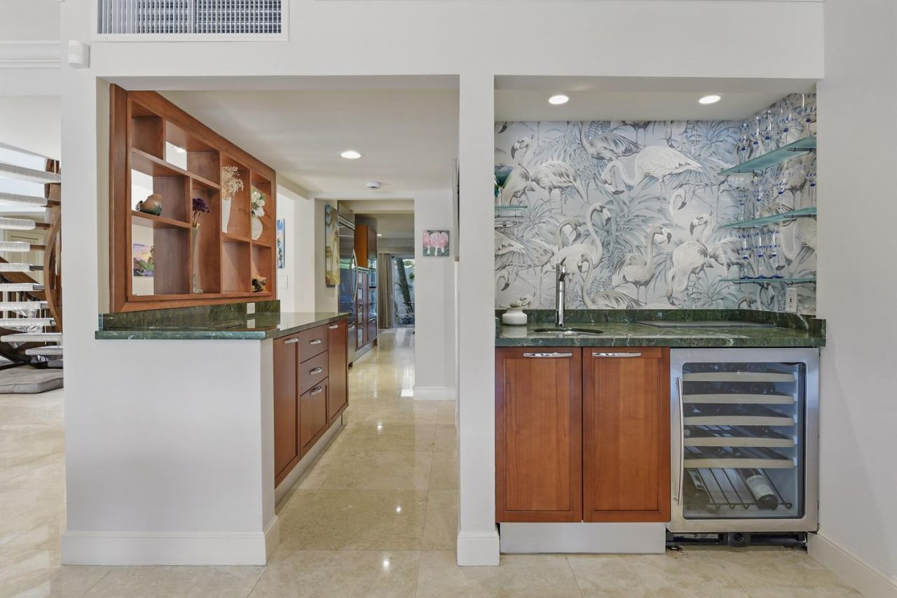 1172 Hillsboro Mile, Unit 2-4, Hillsboro Beach, FL 33062 Photo